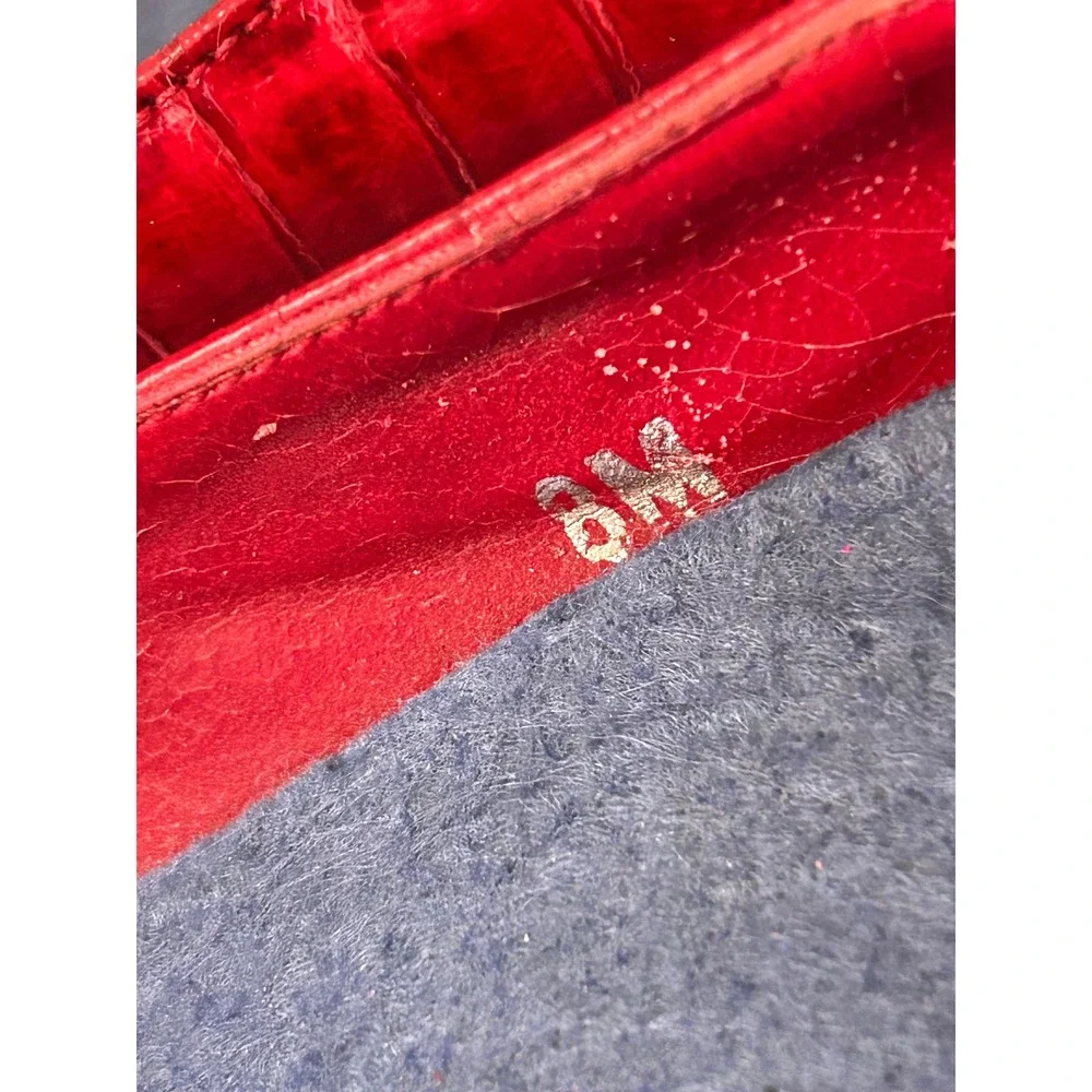 N/A vintage red